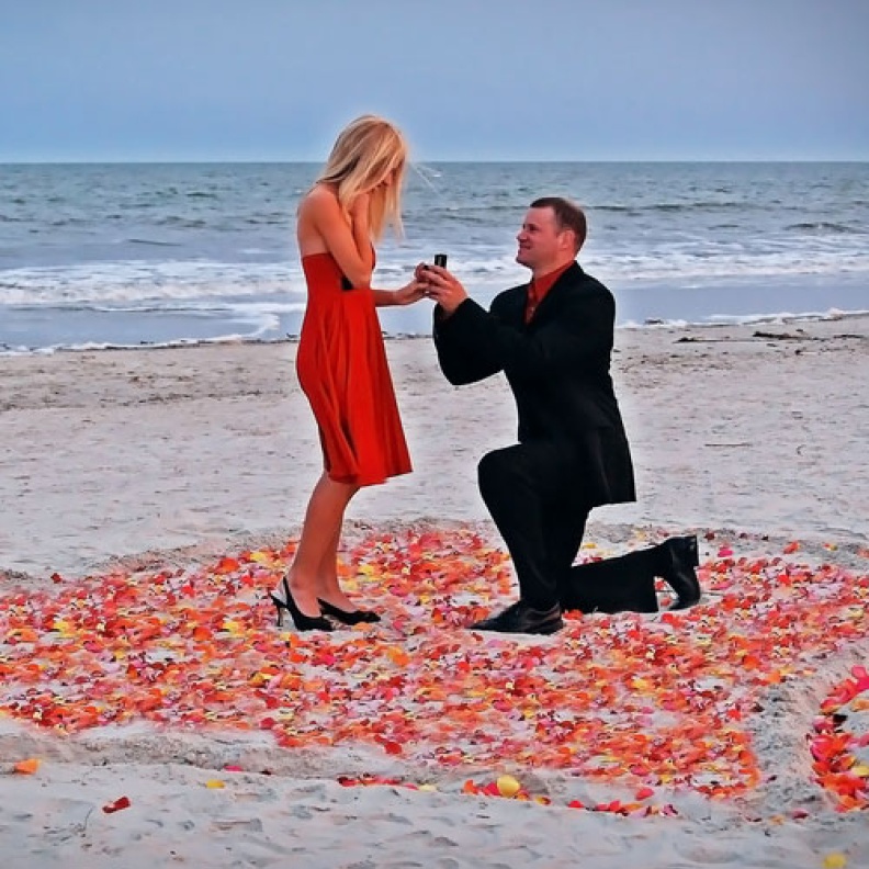 عامل عروسك كأميرة