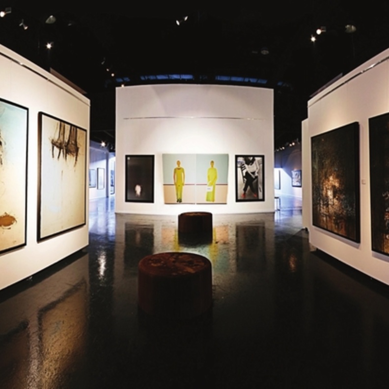 ايام جاليري