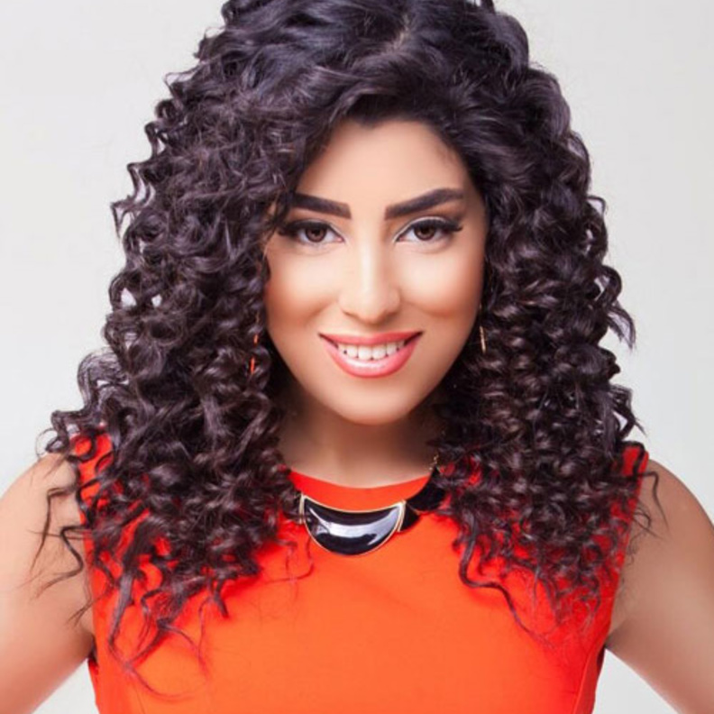 آيتن عامر ستموت من الضحك بسبب "ذا فويس" 