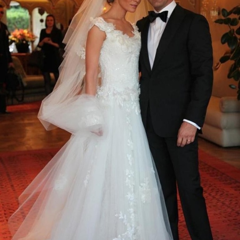 بادي إيشيل وابنها الوحيد أزور