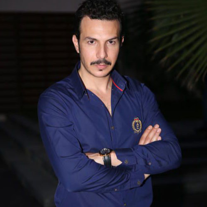 في أحد ادواره التمثيلية