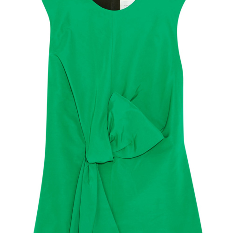 فستان مرهف بأكمام طويلة وطول يصل حد الركبة من برين