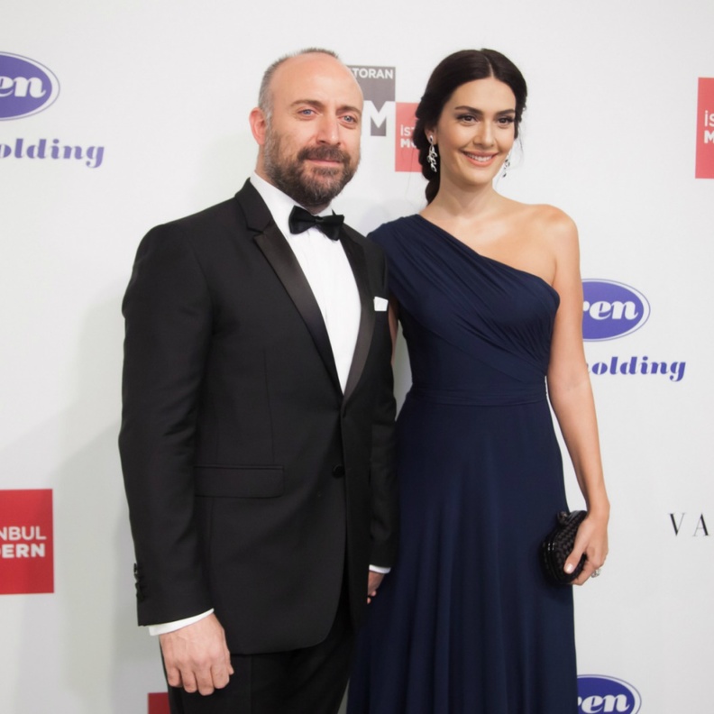 برجوزار كوريل وخالد أرجتش