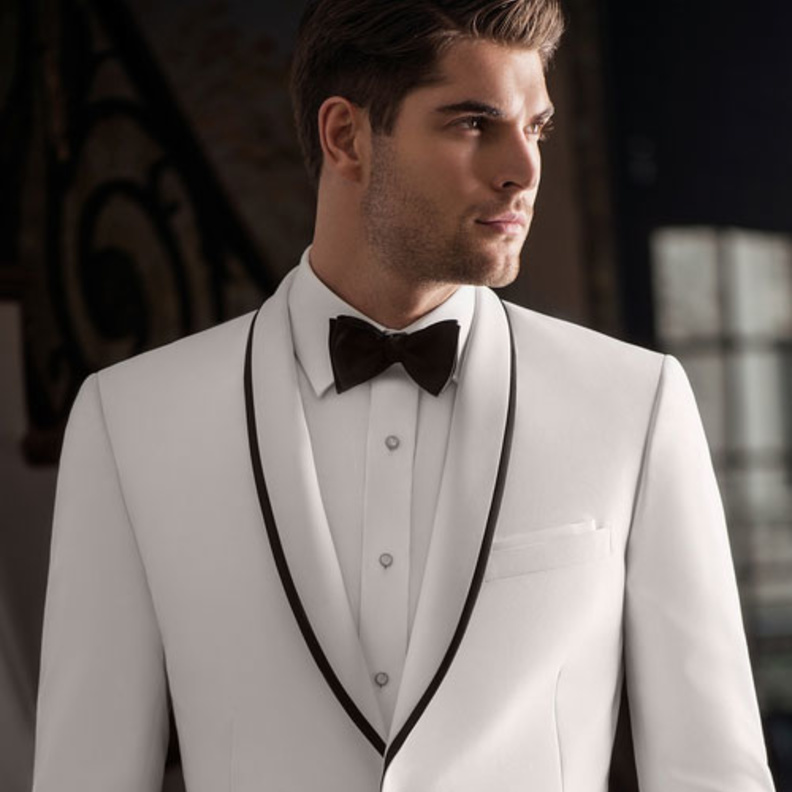 جرافة مع بدلة