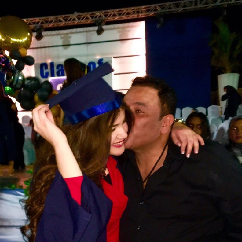 بنات المشاهير يشغلن الجمهور..لماذا؟