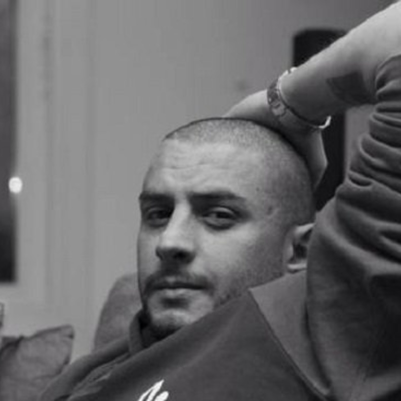 أحمد الفيشاوي يثير الجدل