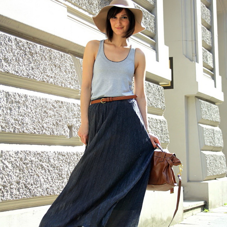 ارتدي التنورة الماكسي لاطلالة كلها أنوثة