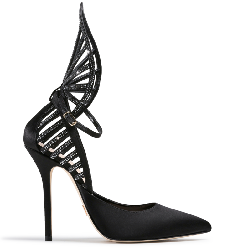 تالقي بموديل فاخر من Ralph & Russo  