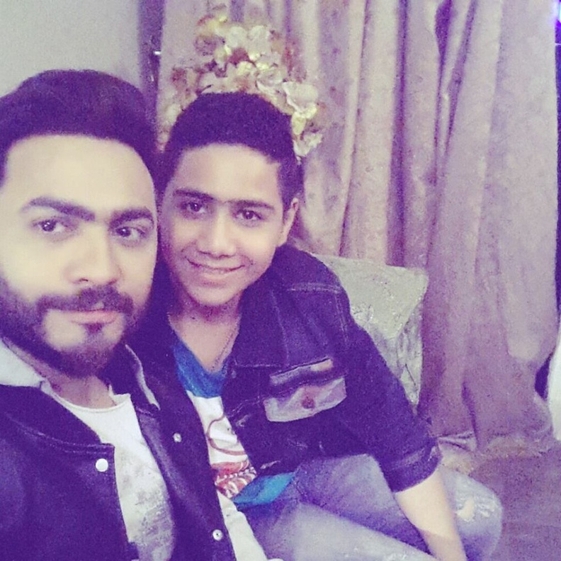 مؤمن نور رافق تامر في زيارته لمنزل الطفلة