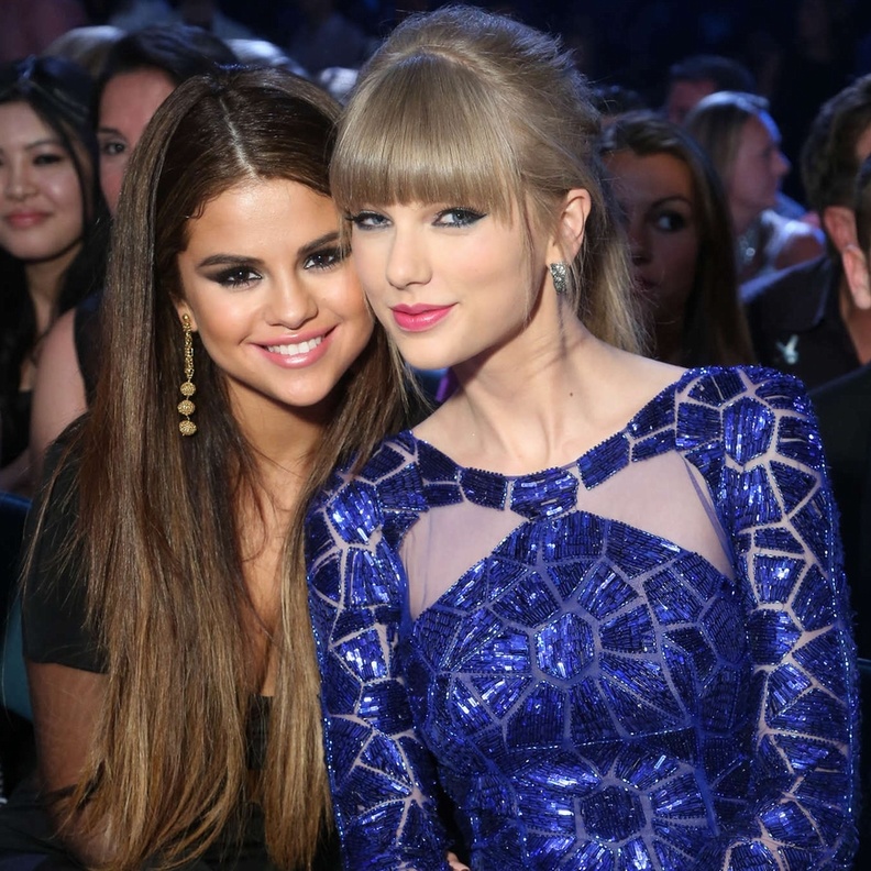 تايلور سويفت Taylor Swift تخلت عن صديقتها سيلينا جوميز Selena Gomez