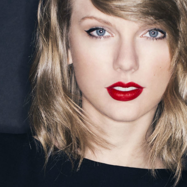 ديكور كلاسيكي لغرفة الطعام