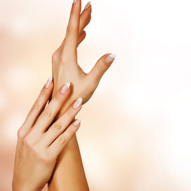 تبييض وتقشير اليدين خطوة ضرورية