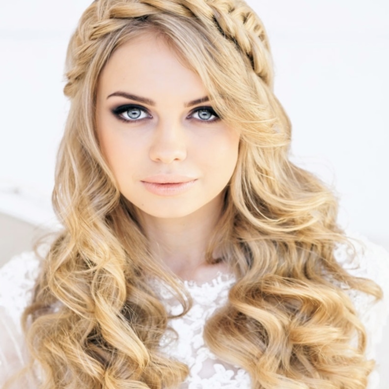 أجمل تسريحات شعر طويل