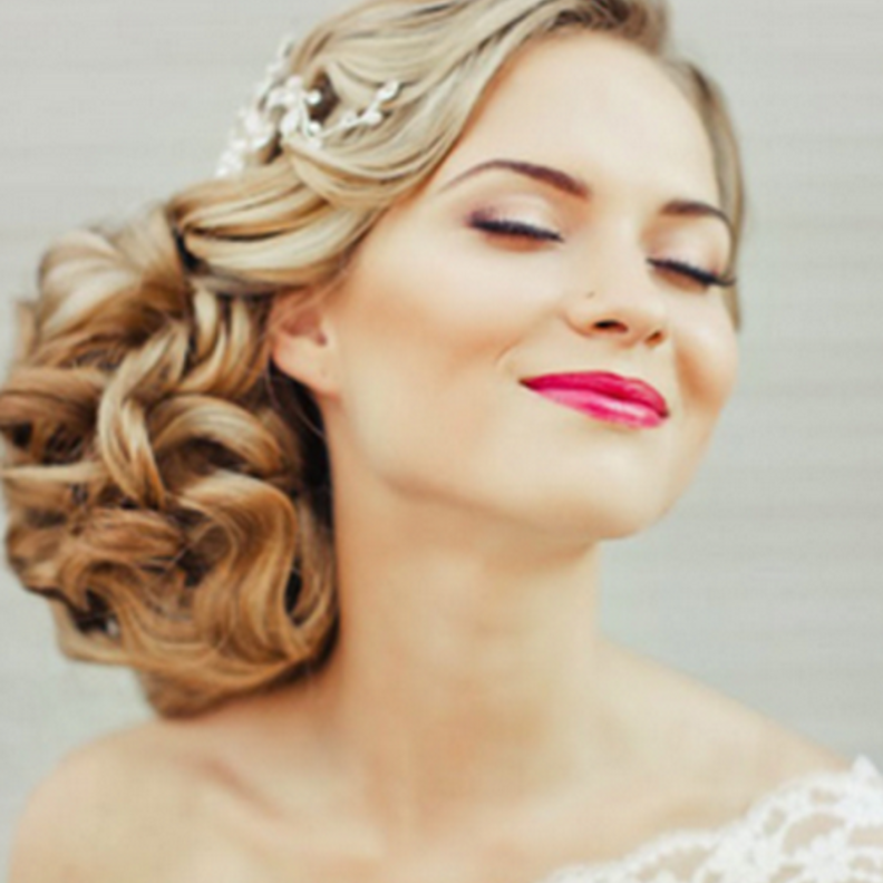  تسريحة عروس بوصلة شعر