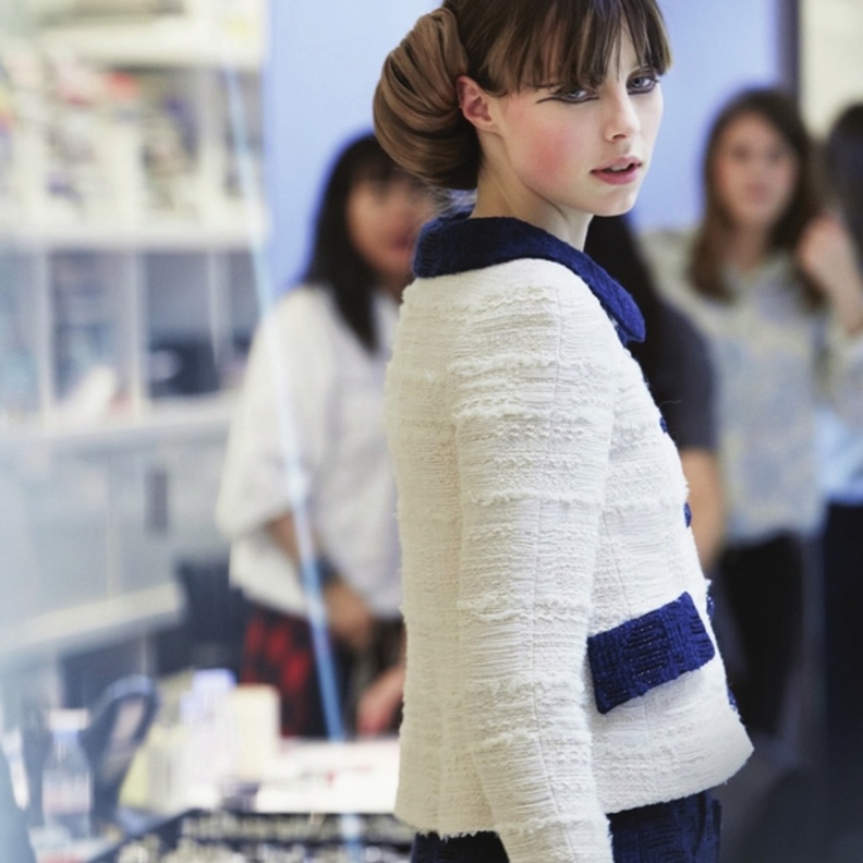 Image iconمن كواليس عرض Chanel للأزياء الفاخرة لربيع 2016