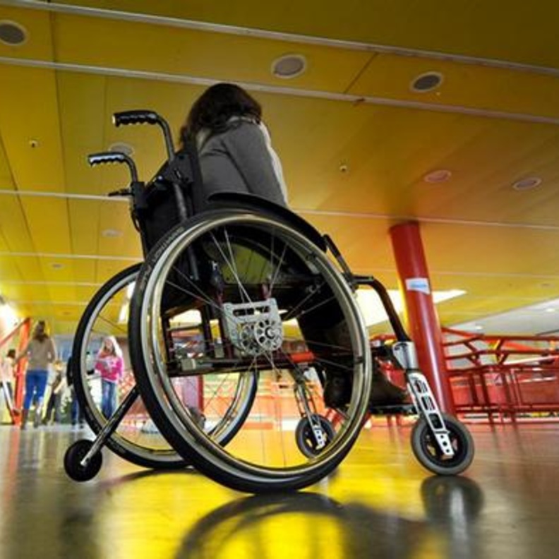 طالبة سعودية تنجو من الموت بسبب "الصدفة"