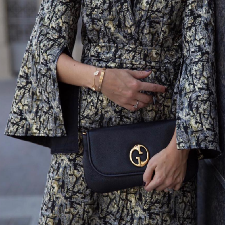 تلعب التّفاصيل الدّور الأهمّ بخاصّةٍ في تصاميم العبايات