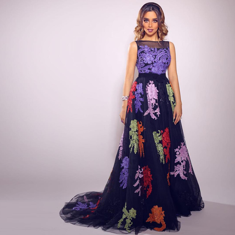 تمايلت الجميلة بلقيس بفستان طويل واستثنائي من توقيع المصمم العالمي جورج حبيقة