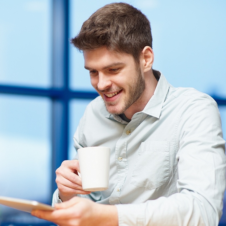 تناول القهوة