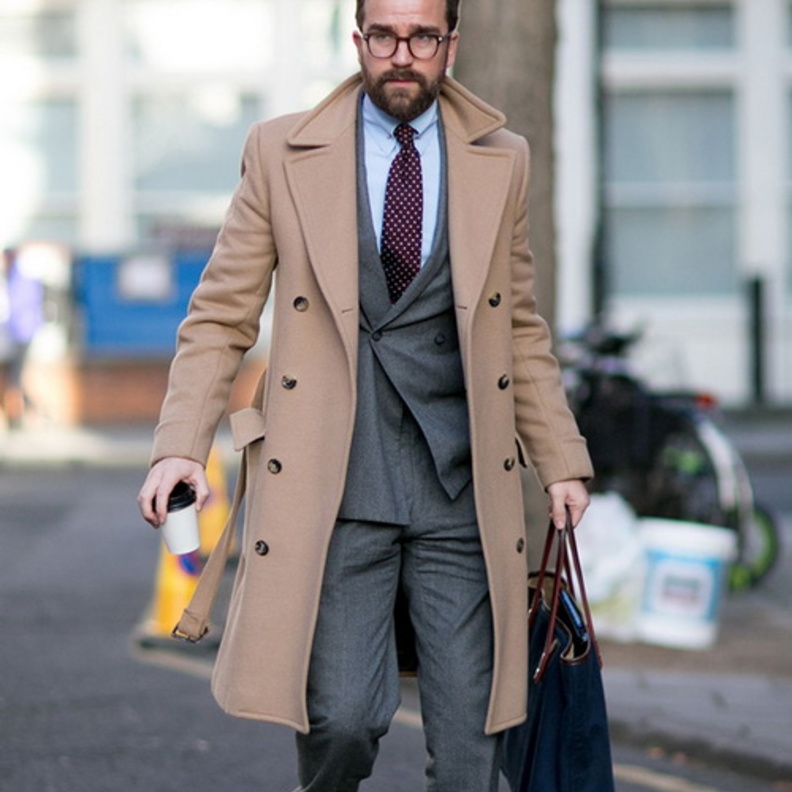 ستايل كلاسيكي بالترانشكوت البيج