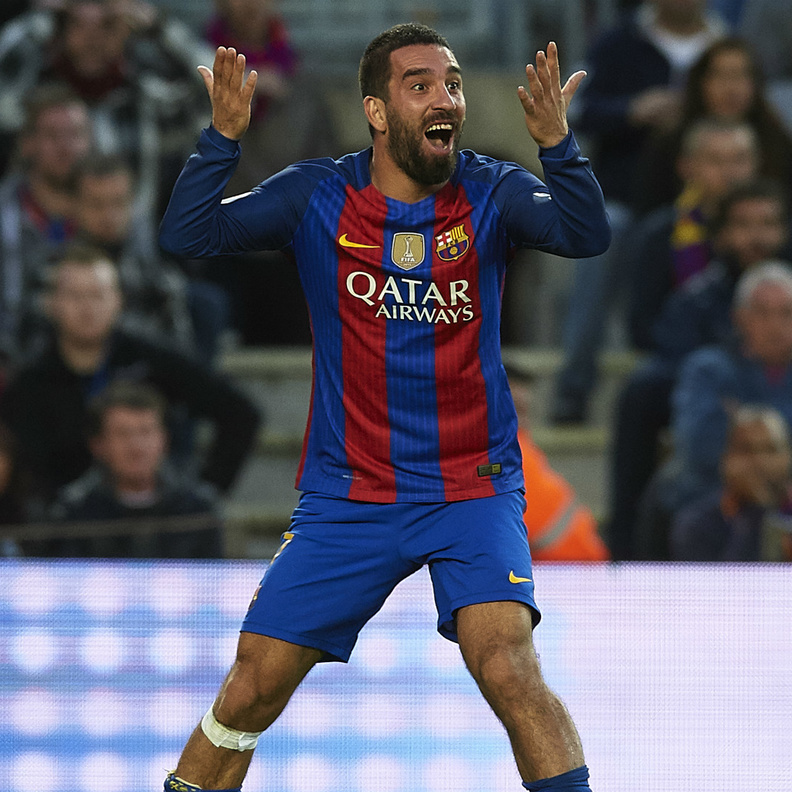 ثلاثية شخصية أولى لـ اردا توران مع برشلونة