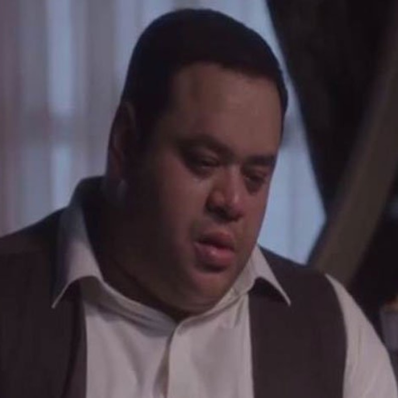 محمد ممدوح يبكي مشاهدي جراند اوتيل