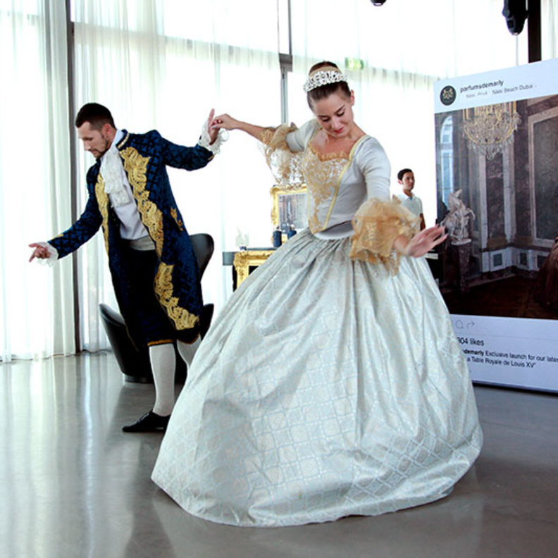 جسّد هذا الحدث التناقض المثالي ما بين الروائح الحديثة وإلهام العطّار الكلاسيكي