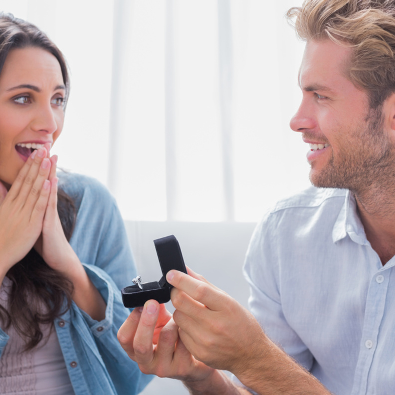 جميل ان تقرني ذكرى الزواج بذكرى اللقاء الاول