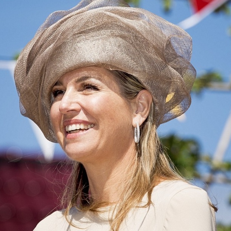 ملكة هولندا تفاجئ الطلاب بزيارة خاطفة