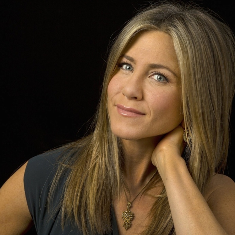 نصائح مباشرة من جنيفر انستون لمراهق