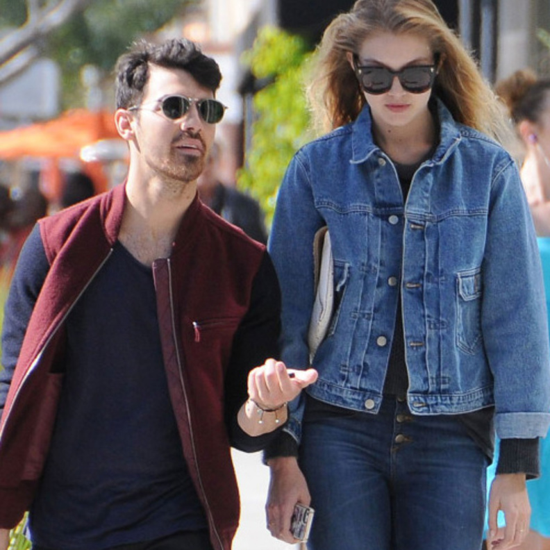 نيك جوناس ينفي شائعة مواعدته لكيندال جينر