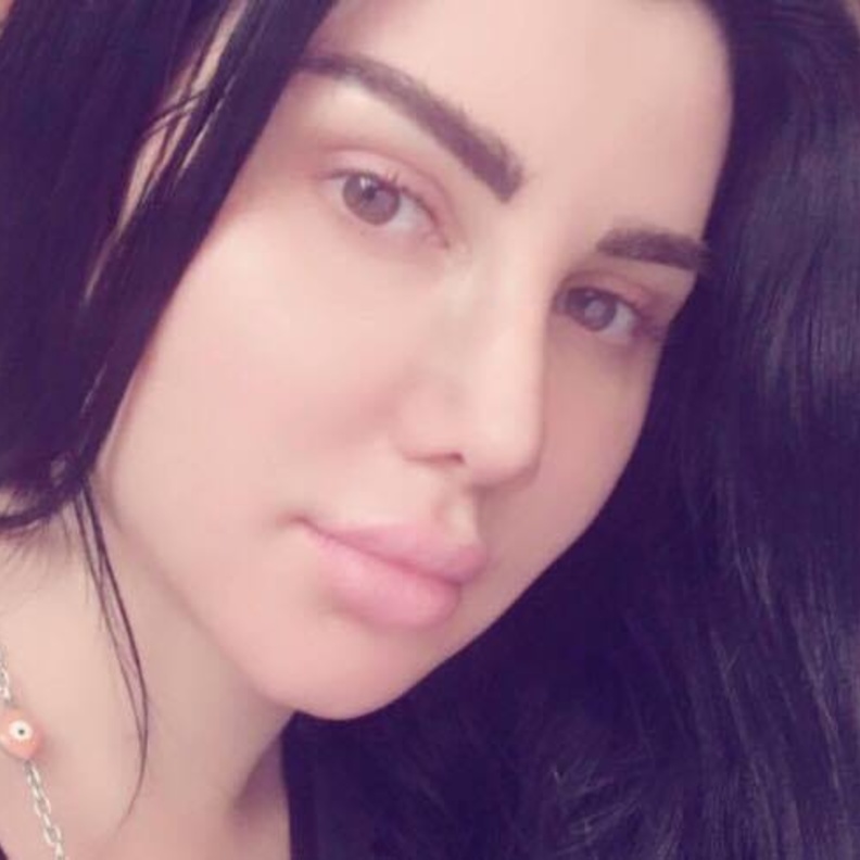 جميلات حتى بدون مكياج