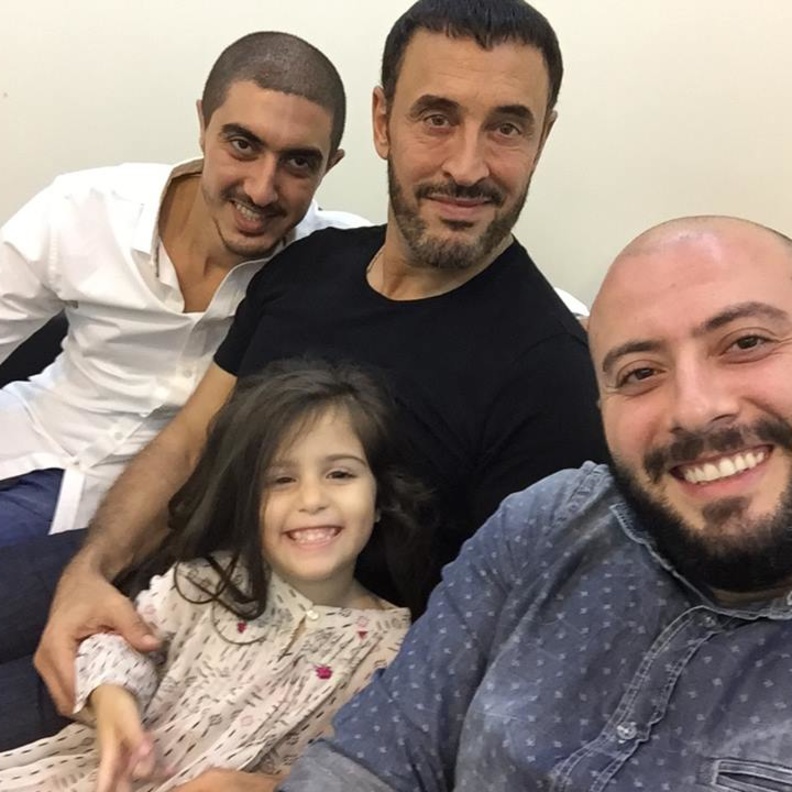 كاظم الساهر يحتفل بعيد ميلاد حفيدته