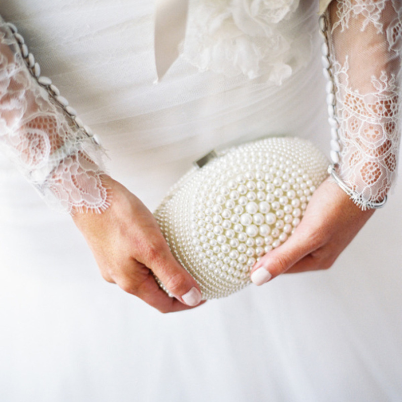 The Row شنطة يد من