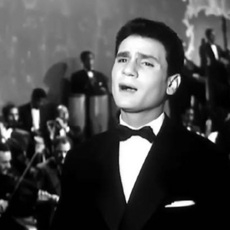 من يأخذ مكان العندليب؟