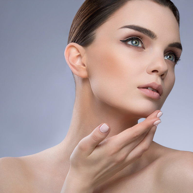 حواجبك طبيعية وكثيفة