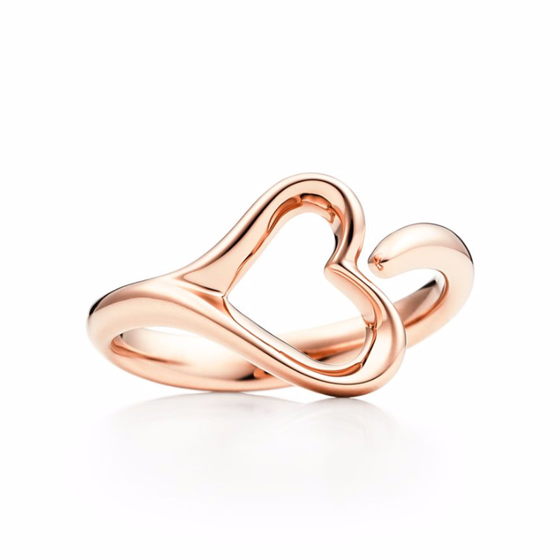 خاتم تيفاني آند كو من الذهب