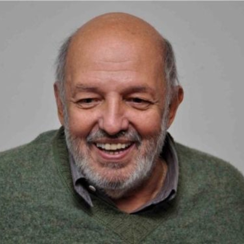 محمد خان كان سيعيد فنانة معتزلة الى السينما