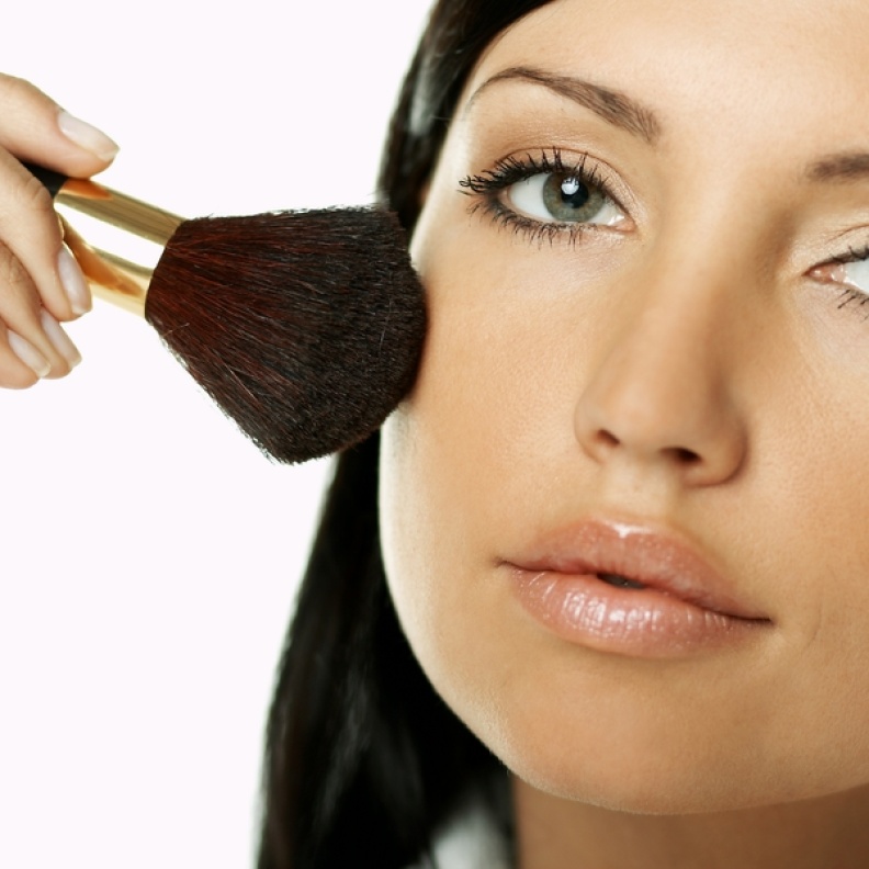 خطوات مكياجك الصباحي والمشرق