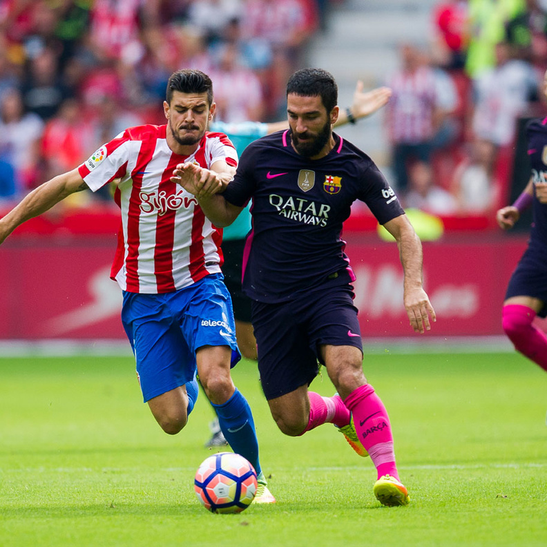 خماسية لبرشلونة في مرمى خيخون