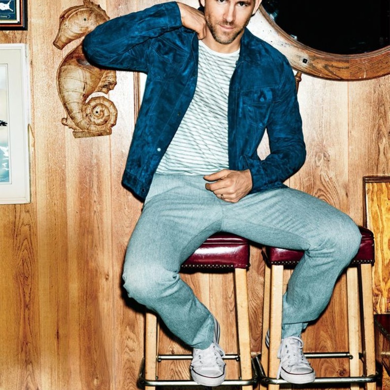 خياراته رائعة بألوان اطلالاته الكاجوال البعيدة عن المبالغة