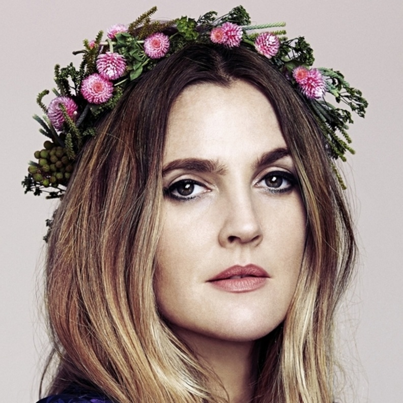 آريل وينتور حصلت على قرار من المحكمة برفع الوصاية القانونية لوالديها عليها وذلك في عام 2015