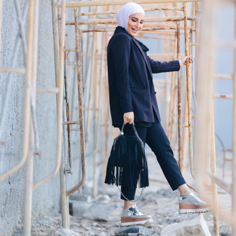 دلاليد بأرقى إطلالاتها