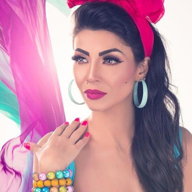 هل تراجعت دوللي شاهين عن قرار اعتزالها؟