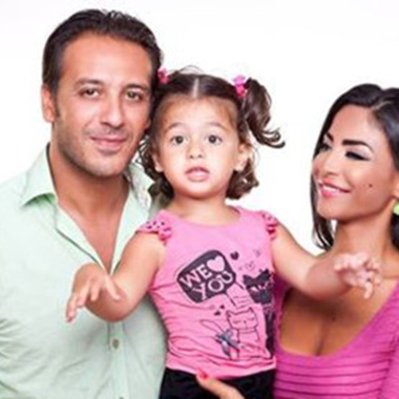 ابنة دوللي شاهين تشع جمالا في احدث ظهور