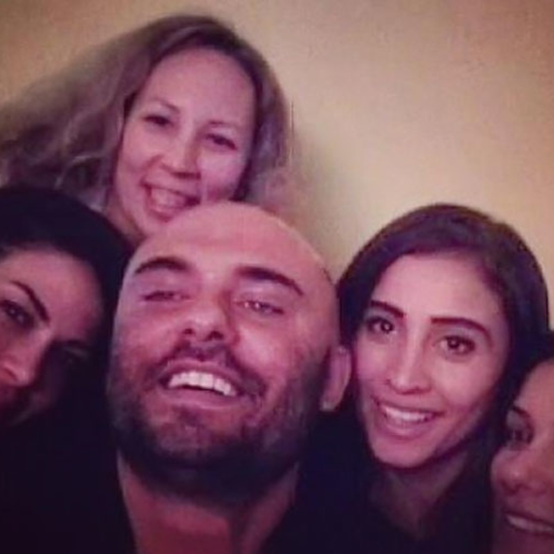 دينا الشربيني تقع ضحية التزوير