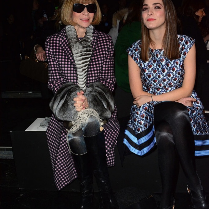  رئيسة تحرير مجلة فوغ أنا وينتور مع ابنتها