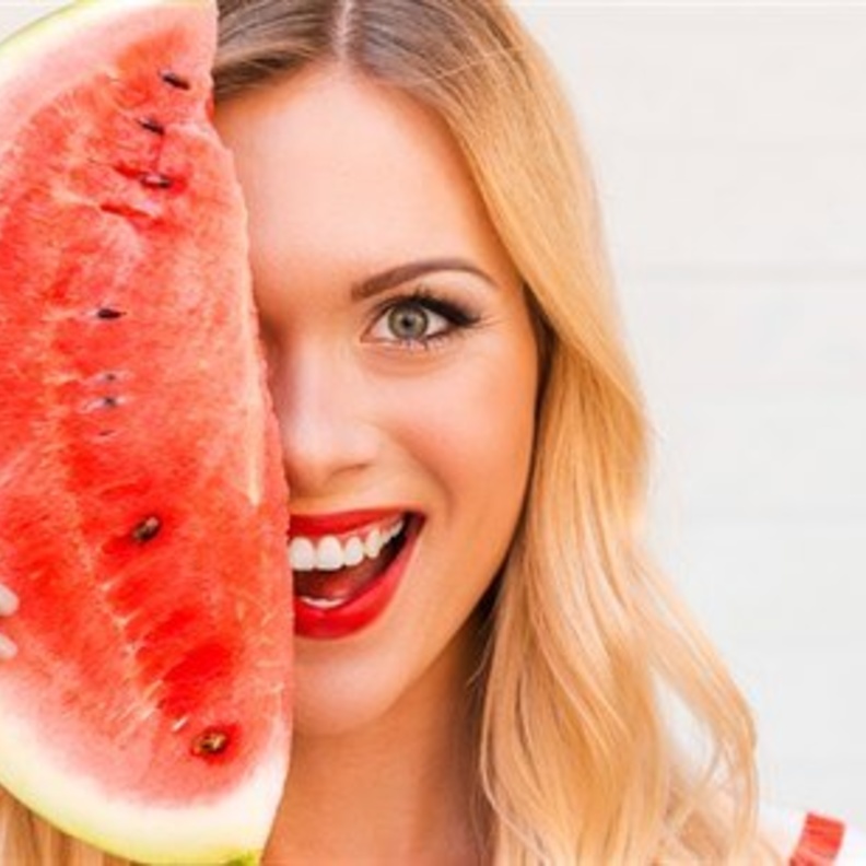 بذور البطيخ تحمي من شيخوخة البشرة