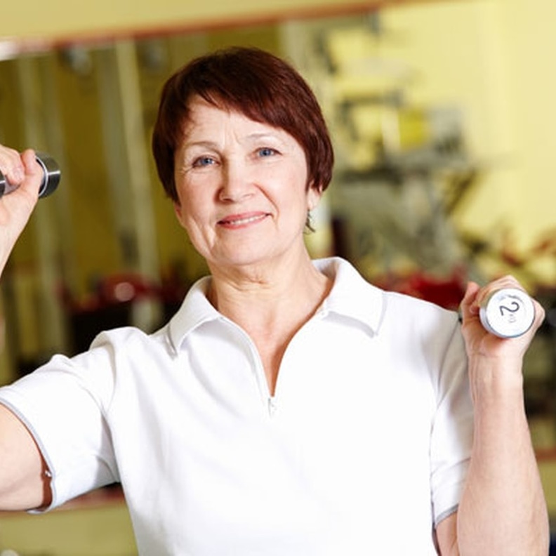 ممارسة الرياضة تقلل من أعراض إنقطاع الطمث