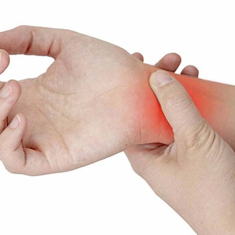  من أكثر الأطعمة التي تزيد من إلتهاب المفاصل هي السكريات